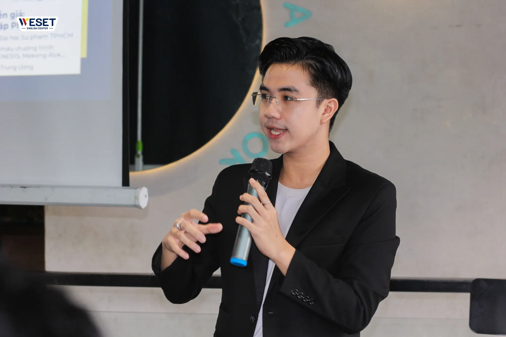 Kiến tạo trên hành trình xây dựng bản sắc cá nhân tại Workshop: Build your signature: Gen Z “flex” khéo