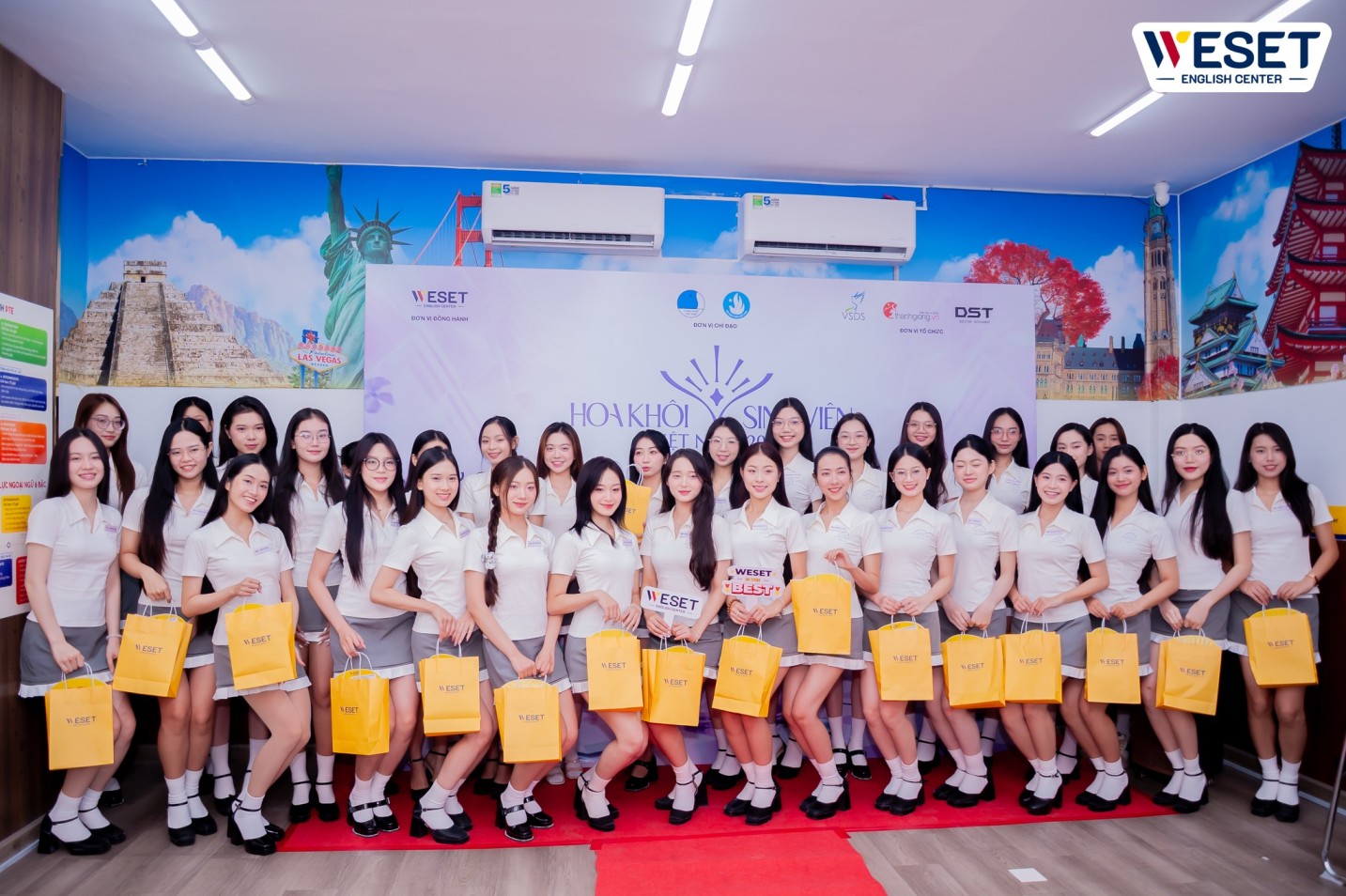 Hoa khôi Sinh viên Việt nam