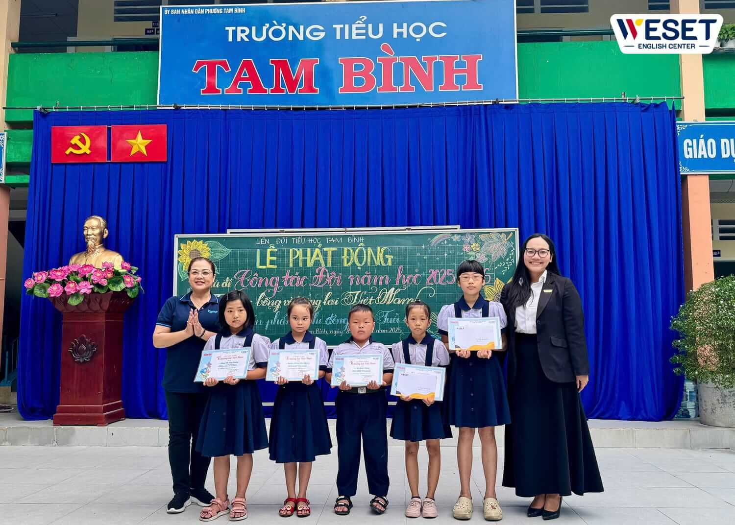 weset-trao-hoc-bong-cho-hoc-sinh-tieu-hoc-tam-binh