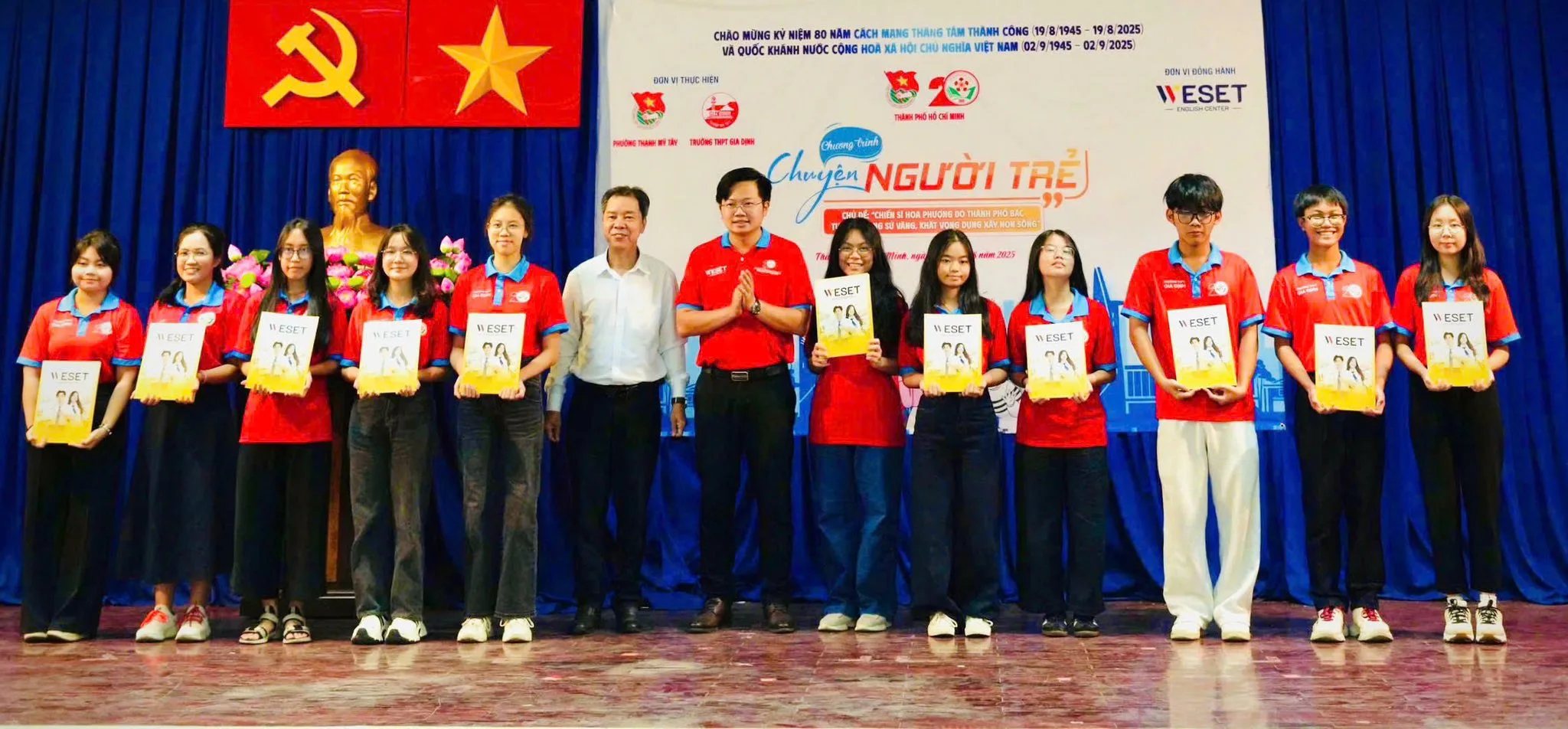 weset-trao-hoc-bong-tieng-anh-tai-thpt-gia-dinh