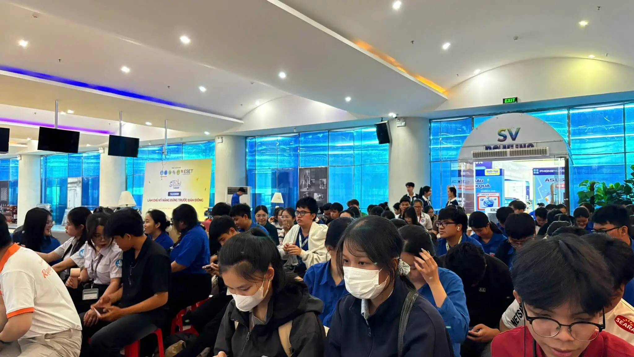 workshop-bi-quyet-lam-chu-ky-nang-dung-truoc-dam-dong