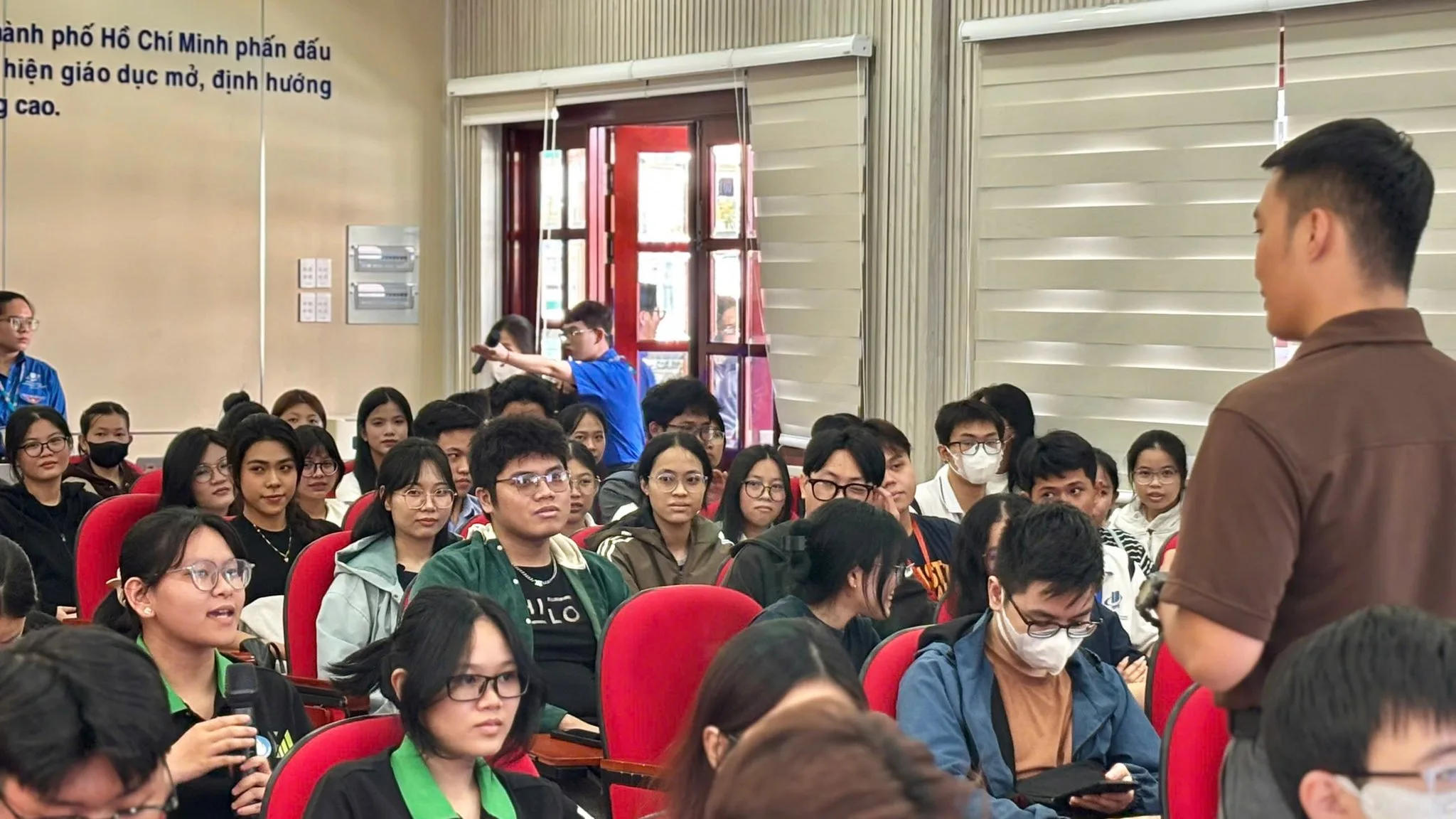 workshop-weset-ou-tieng-anh-giao-tiep-hoc-thuat