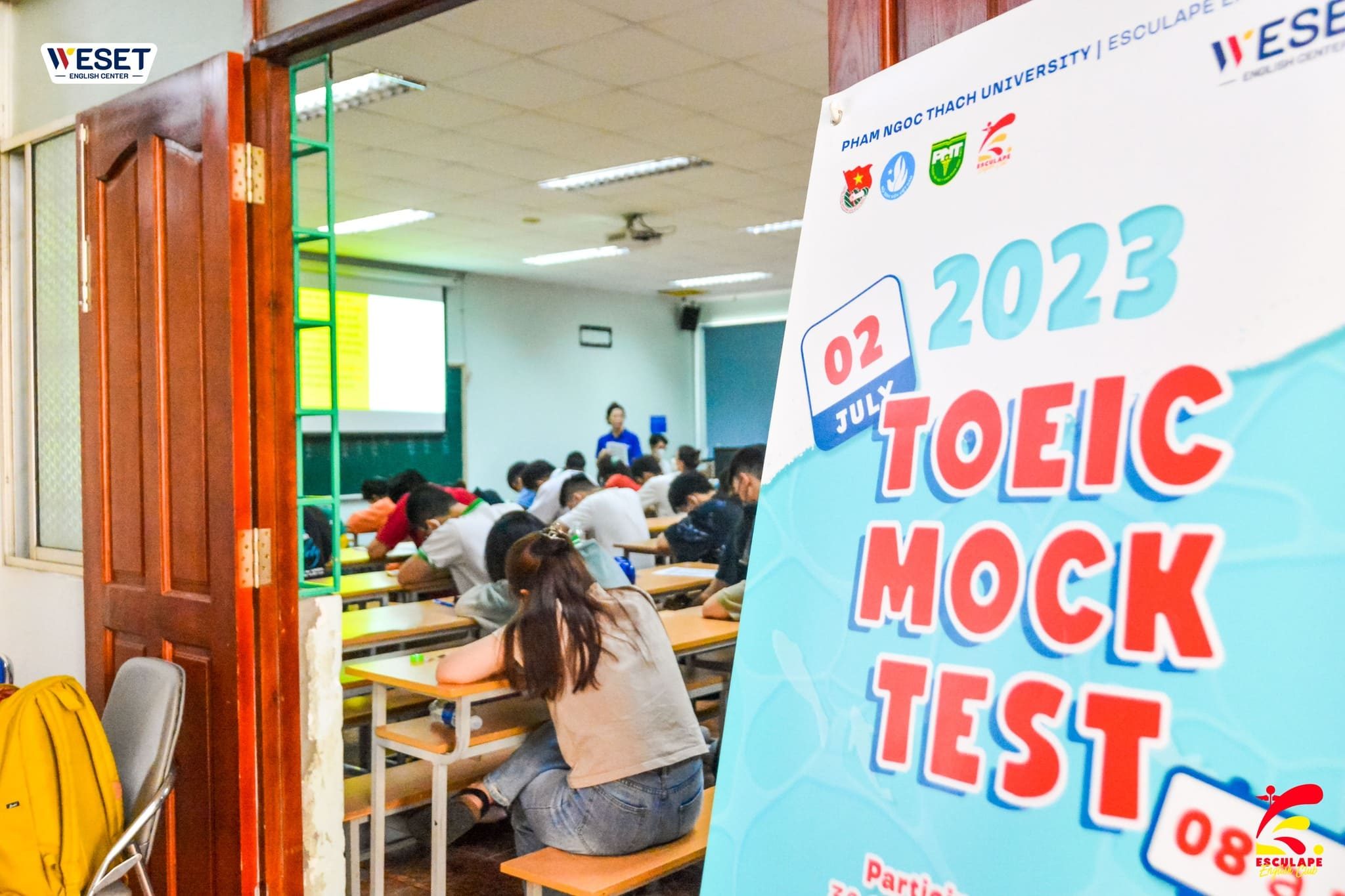 Buổi thi thử TOEIC tại trường Đại học Y khoa Phạm Ngọc Thạch