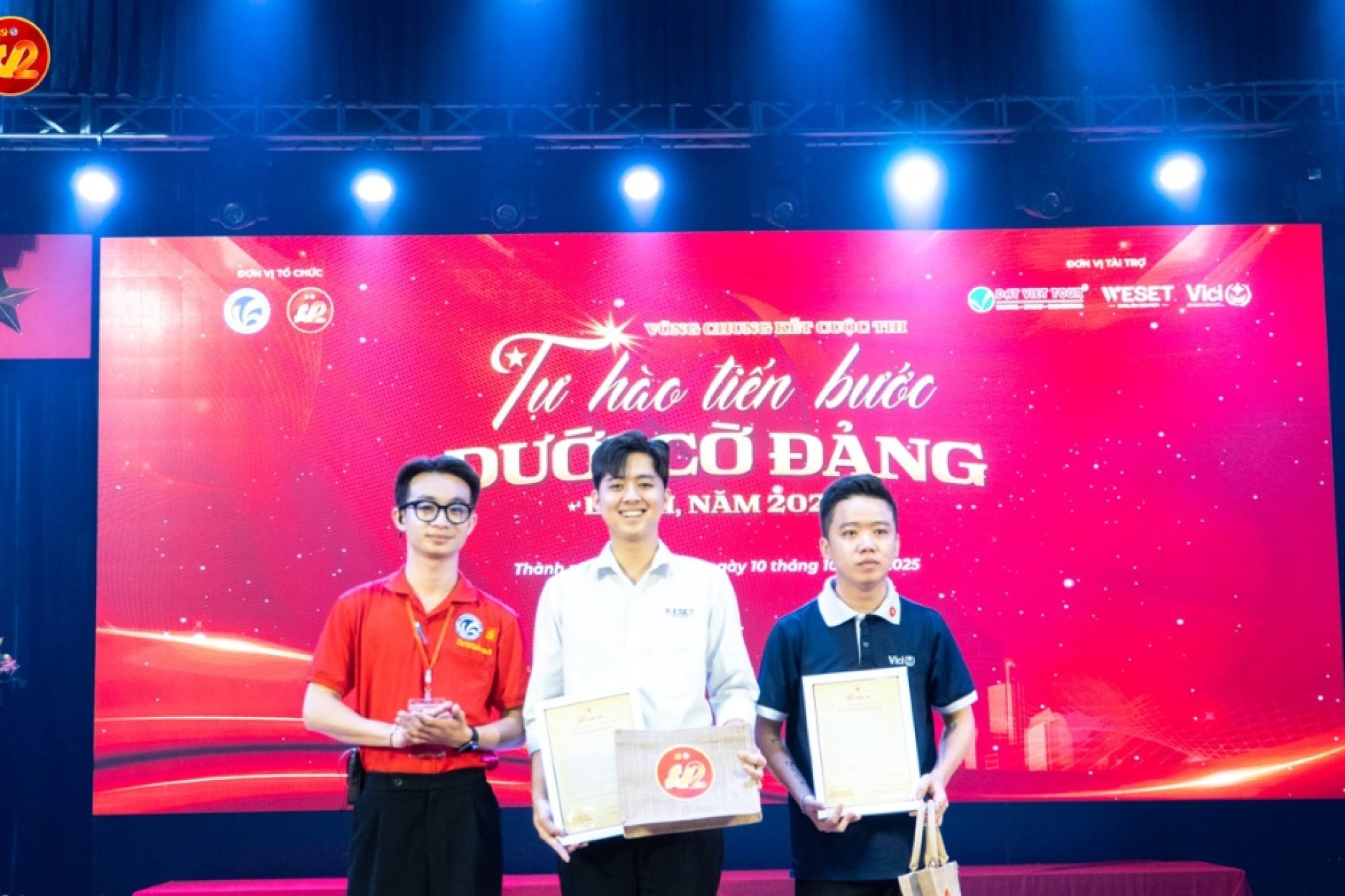 cuoc-thi-tu-hao-tien-buoc-duoi-co-dang-lan-2-2025-dh-van-hoa-tphcm-2