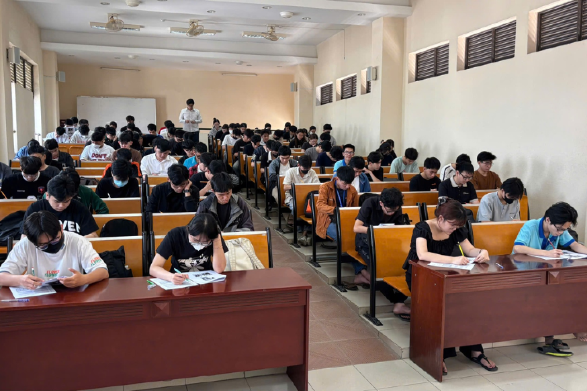 thi-thu-toeic-cung-stu-3