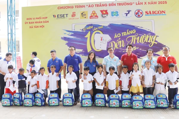 weset-dong-hanh-cung-ao-trang-den-truong