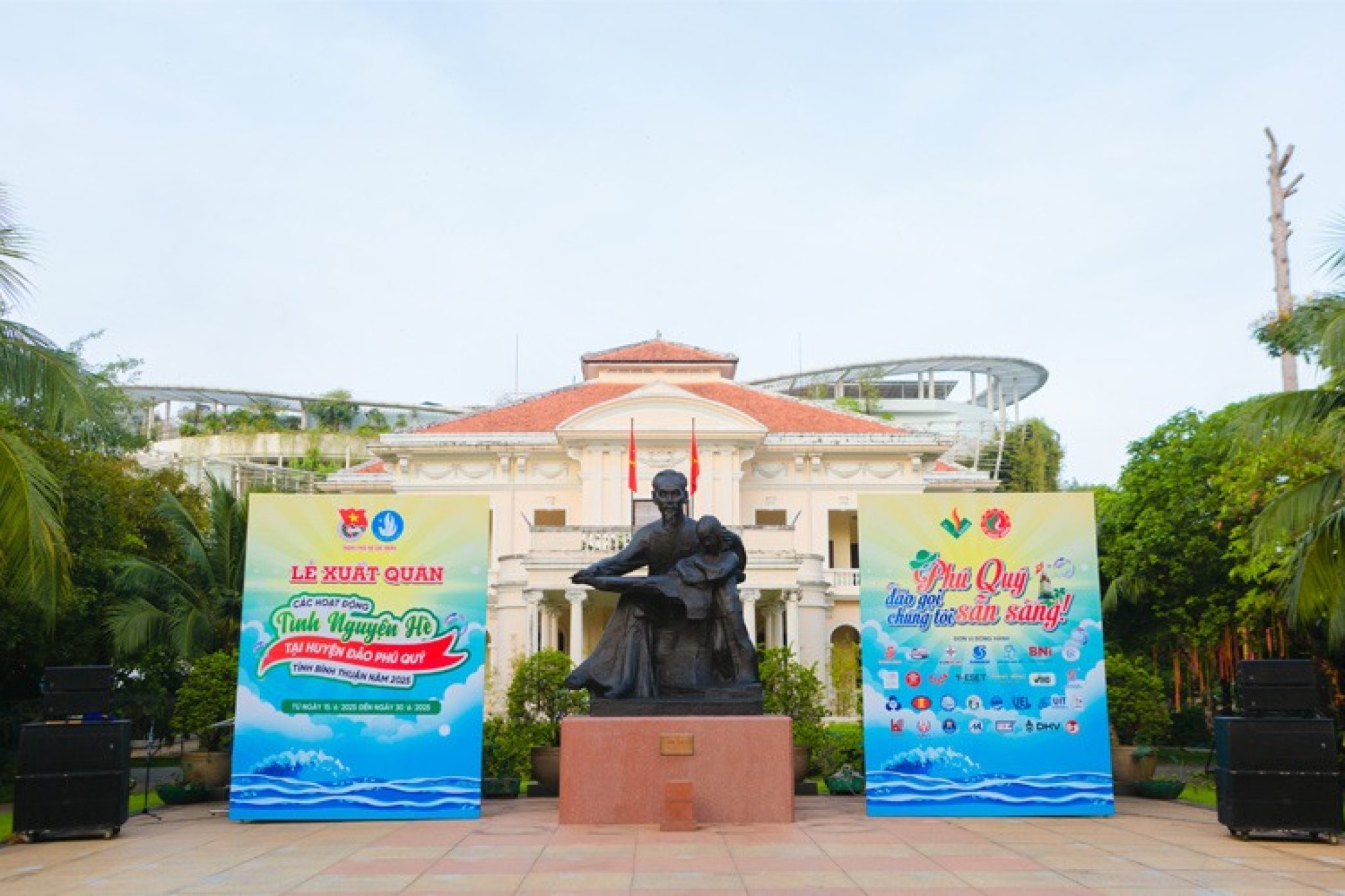 weset-gop-mat-trong-le-xuat-quan-he-tai-dao-phu-quy-1