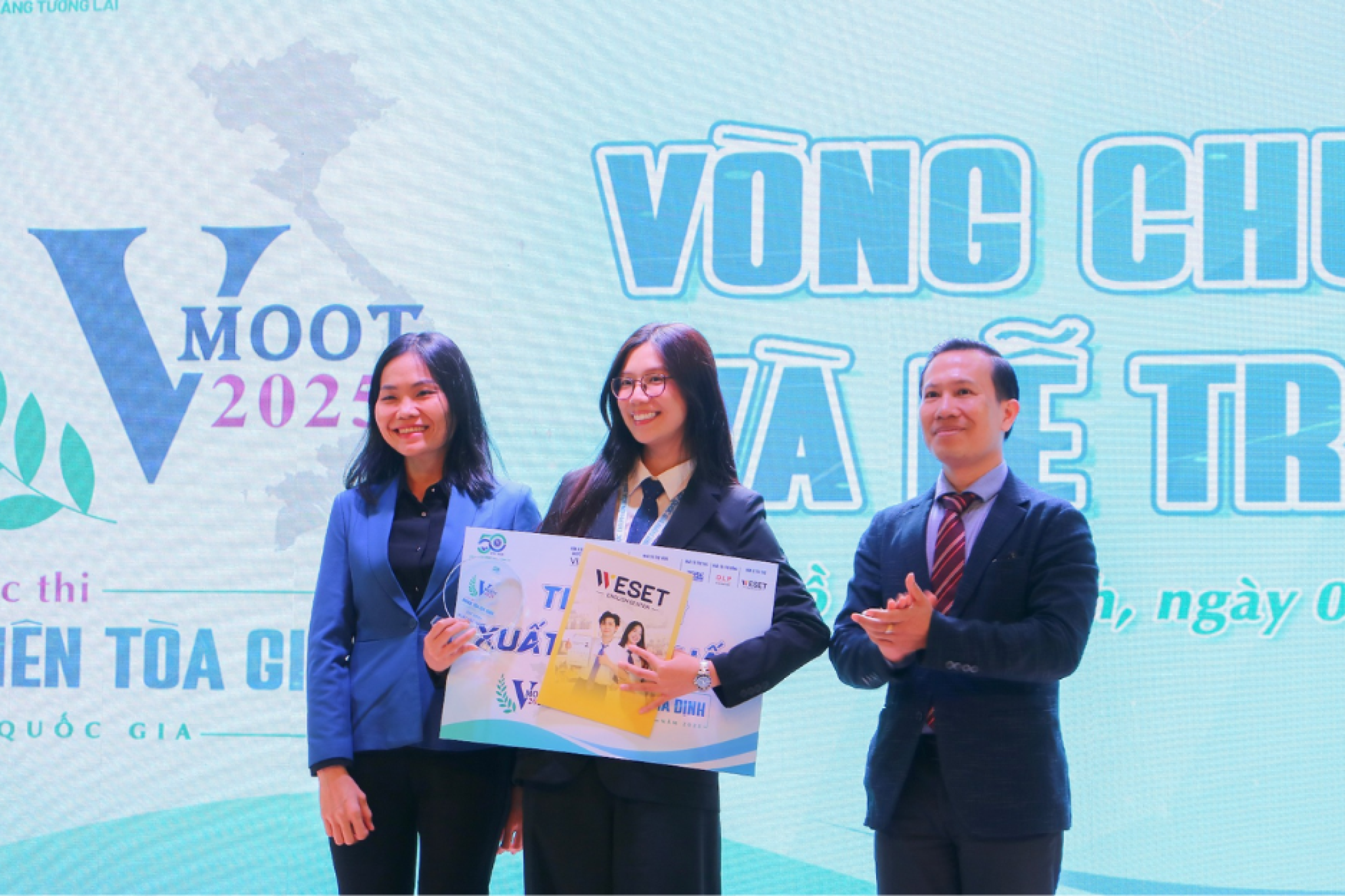 weset-trao-hoc-thi-sinh-tai-vmoot-3